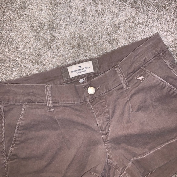 Abercrombie & Fitch Dark Brown shorts size 2 - Picture 4 of 11